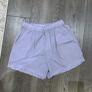 Aritzia Lavender Athletic Shorts with Elastic Waistband and Lightweight Fabric